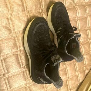 New Balance Cypher Run Black Crosstrainer sneakers